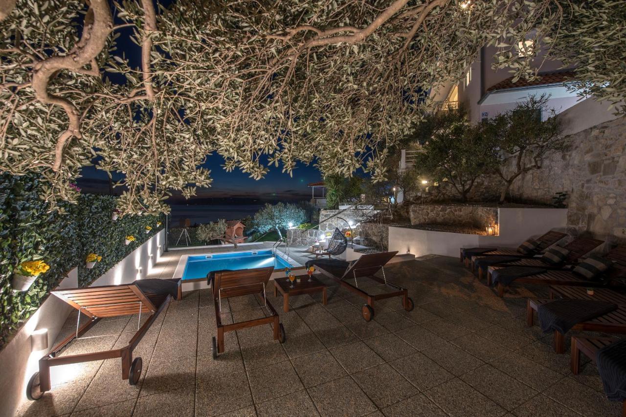 Villa Petra Apartment With Private Pool Makarska Exteriör bild