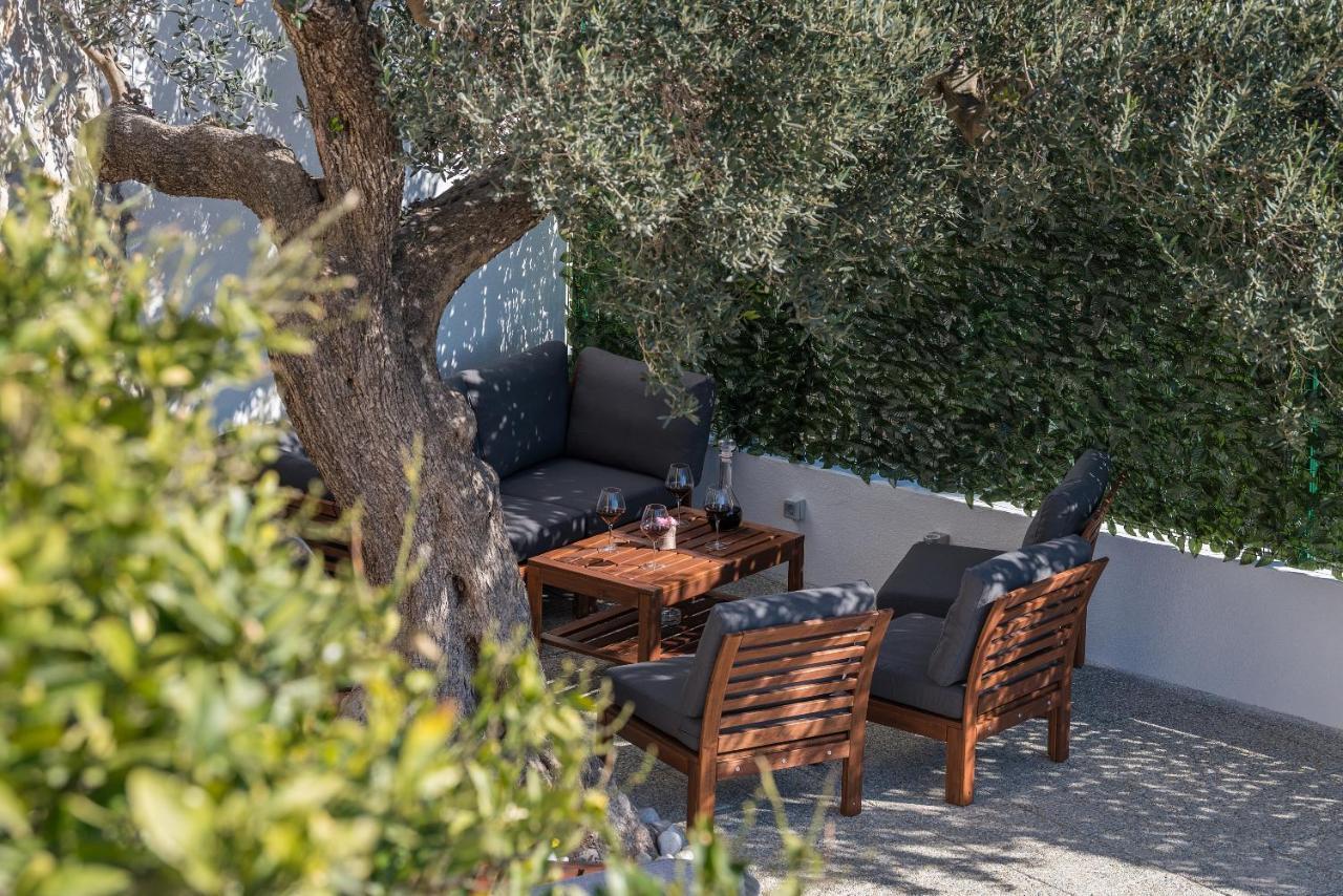 Villa Petra Apartment With Private Pool Makarska Exteriör bild