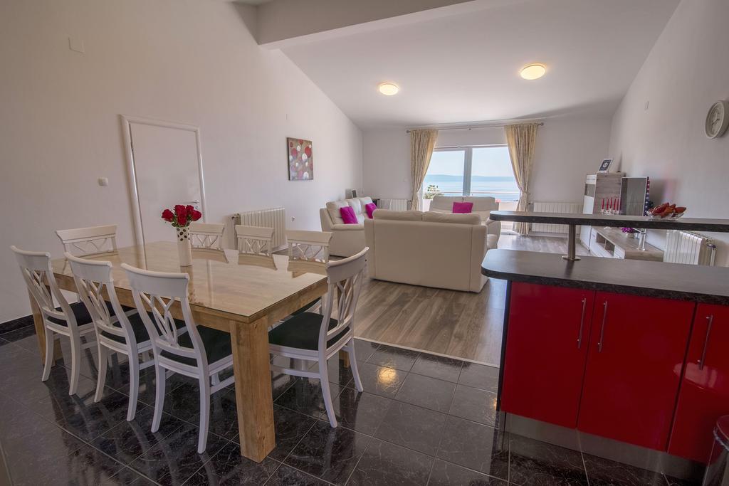 Villa Petra Apartment With Private Pool Makarska Exteriör bild